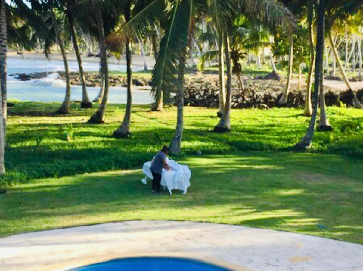 كابريرا Baoba Breeze Bed & Breakfast- Beachfront Paradise
